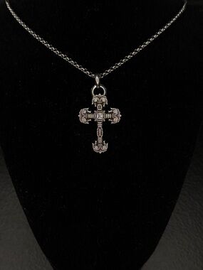Chrome Hearts Filigree Floral Cross With Middle Diamond Stud Unisex Necklace